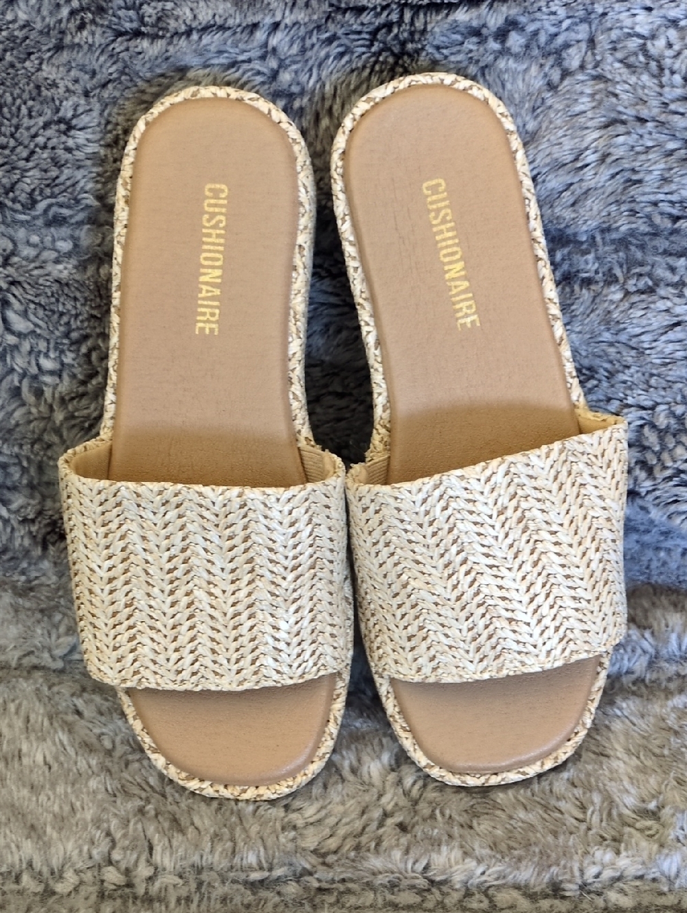 Cushionaire Kudos Platform Sandals Women's 8 - Picture 2 of 5